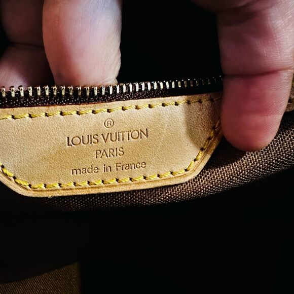 Louis Vuitton Sologne Monogram - Picture 13 of 16